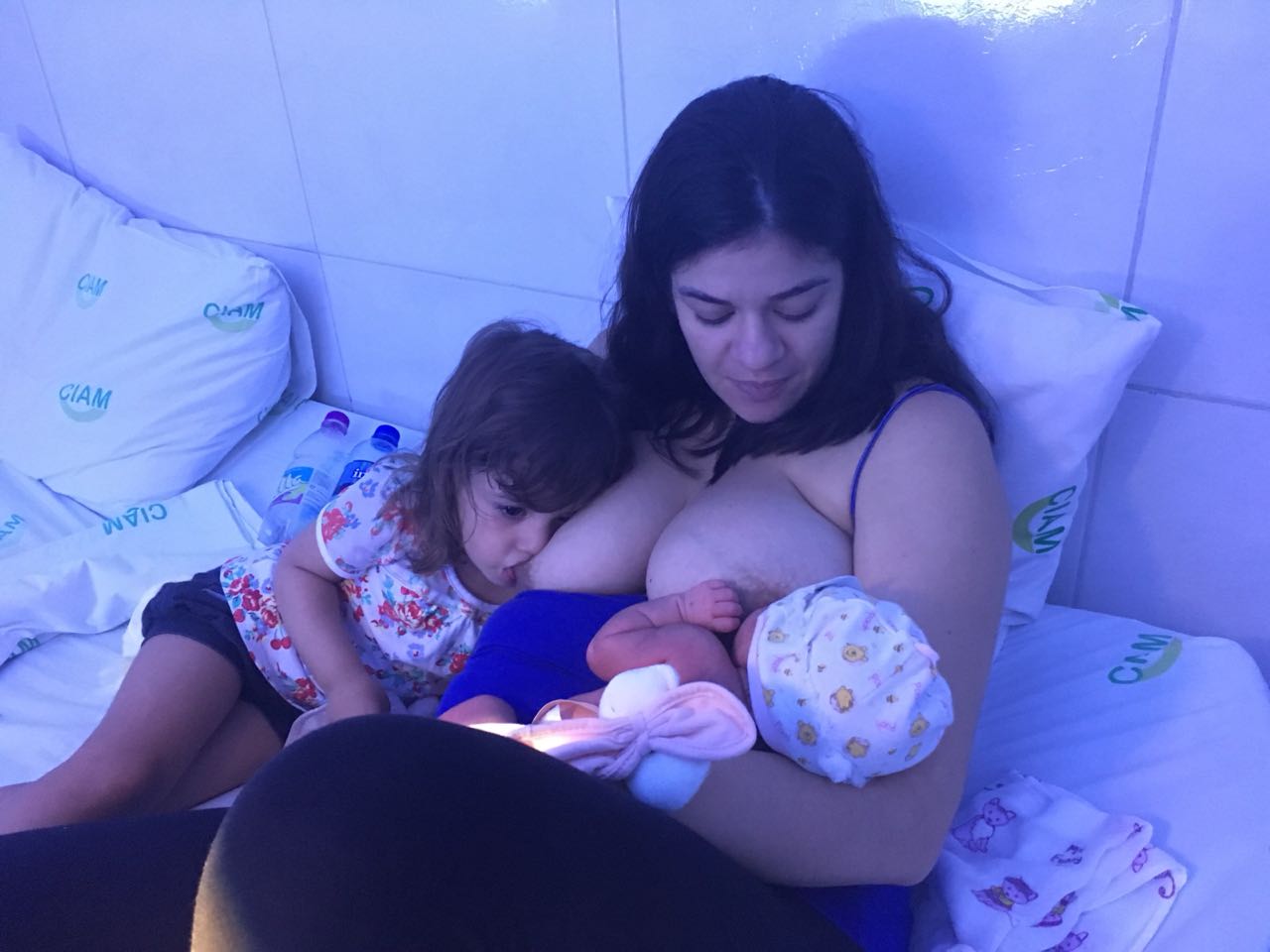 Amamentação em Tandem em diferentes idades | Casa da Doula